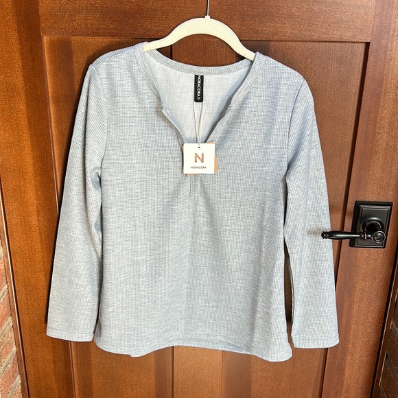 Noracora Tops - NWT waffle texture top